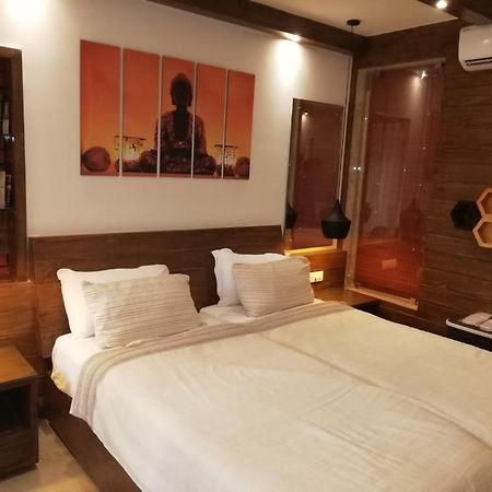 Shivers Oasis Luxury Boutique Resort แคนโดลิม ภายนอก รูปภาพ