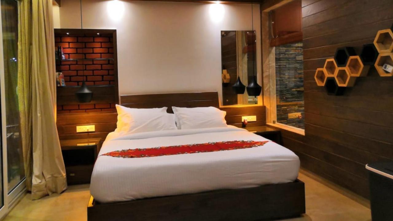 Shivers Oasis Luxury Boutique Resort แคนโดลิม ภายนอก รูปภาพ