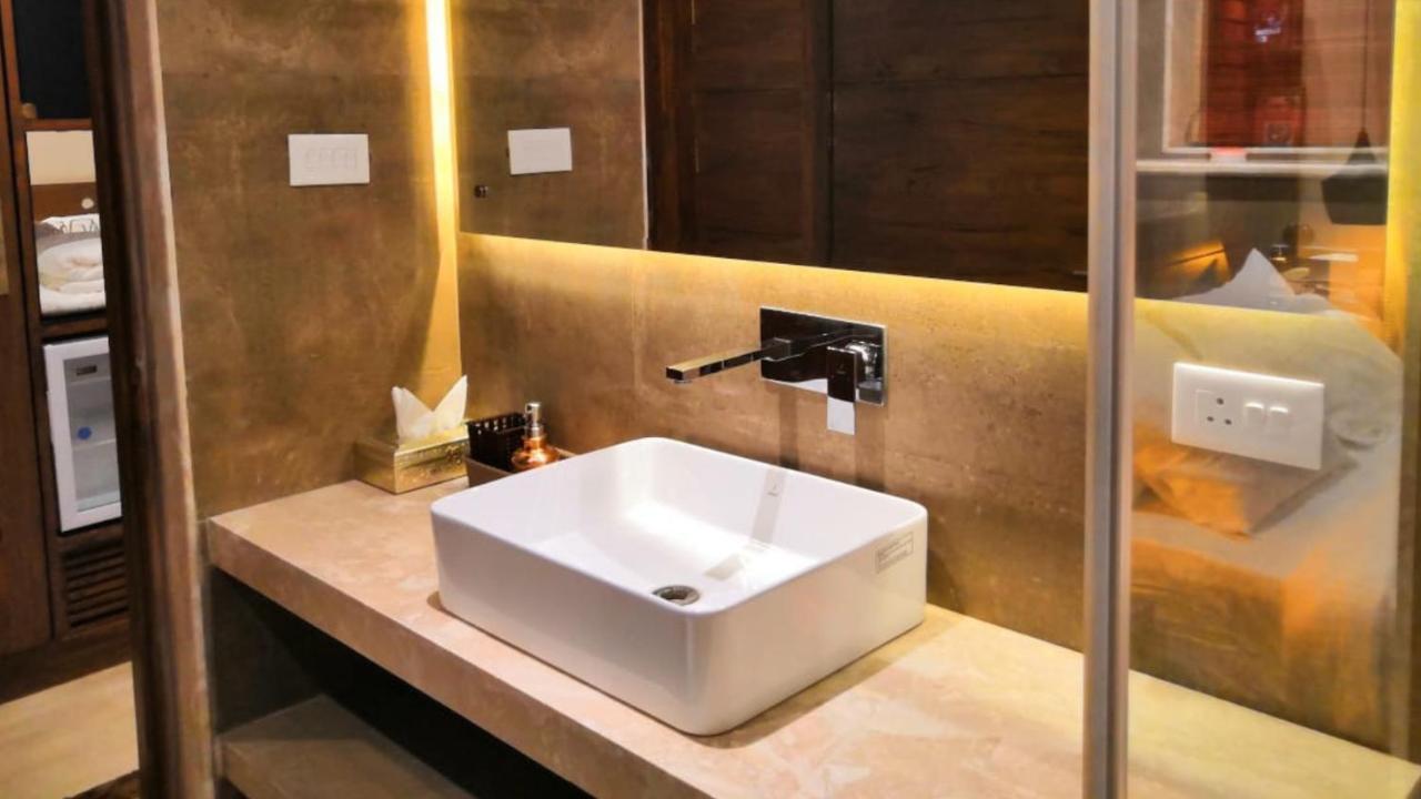 Shivers Oasis Luxury Boutique Resort แคนโดลิม ภายนอก รูปภาพ