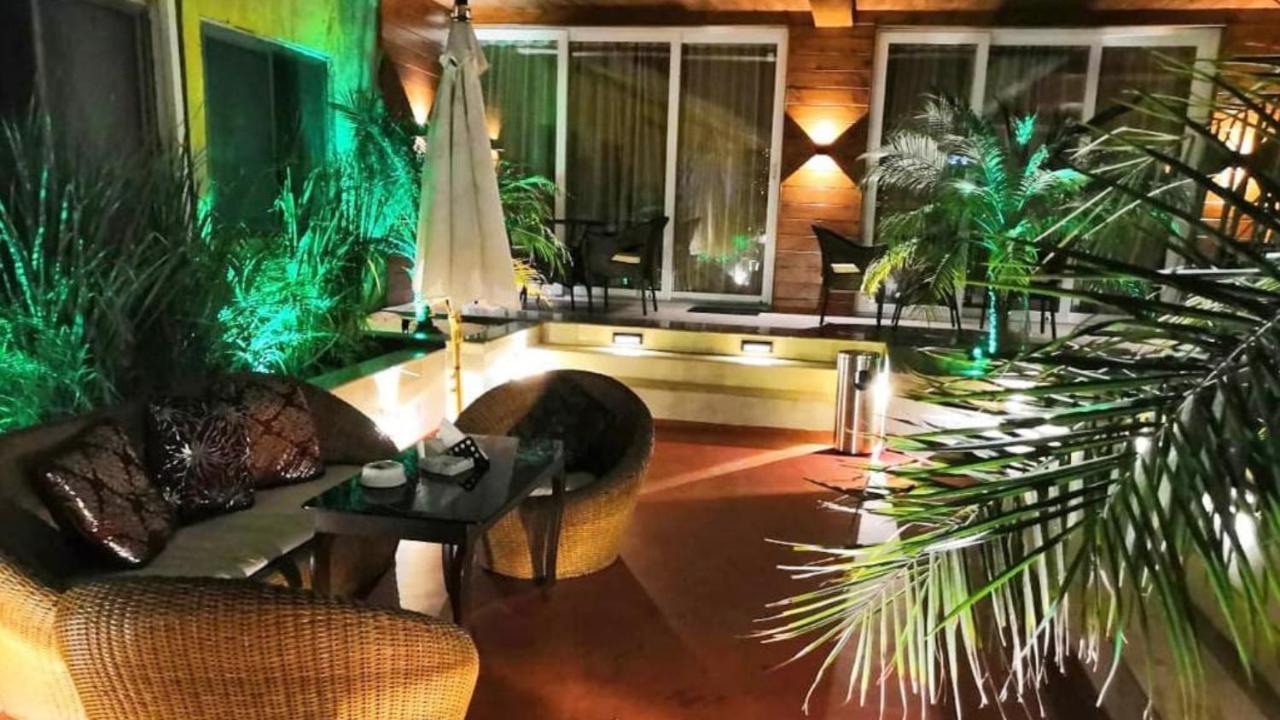 Shivers Oasis Luxury Boutique Resort แคนโดลิม ภายนอก รูปภาพ