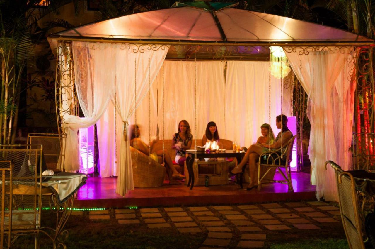Shivers Oasis Luxury Boutique Resort แคนโดลิม ภายนอก รูปภาพ